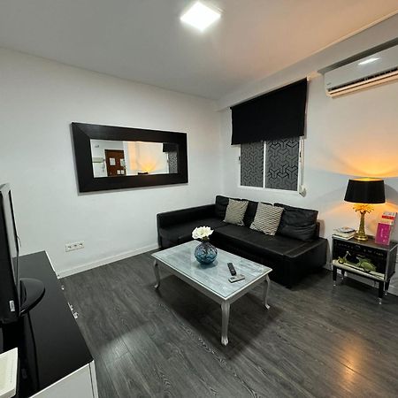 A 20 Pasos Del Museo Picasso Apartment Малага Екстериор снимка