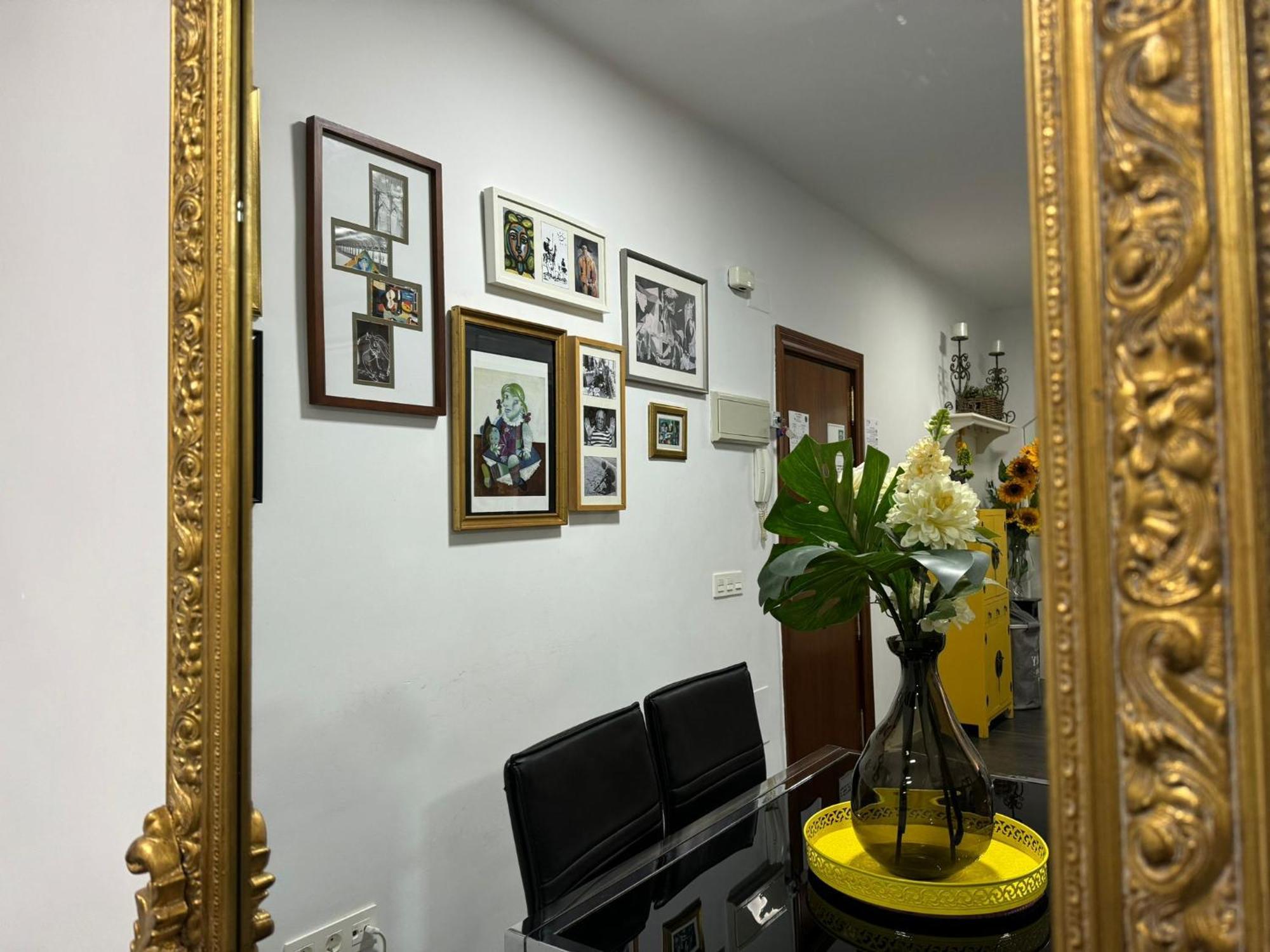 A 20 Pasos Del Museo Picasso Apartment Малага Екстериор снимка